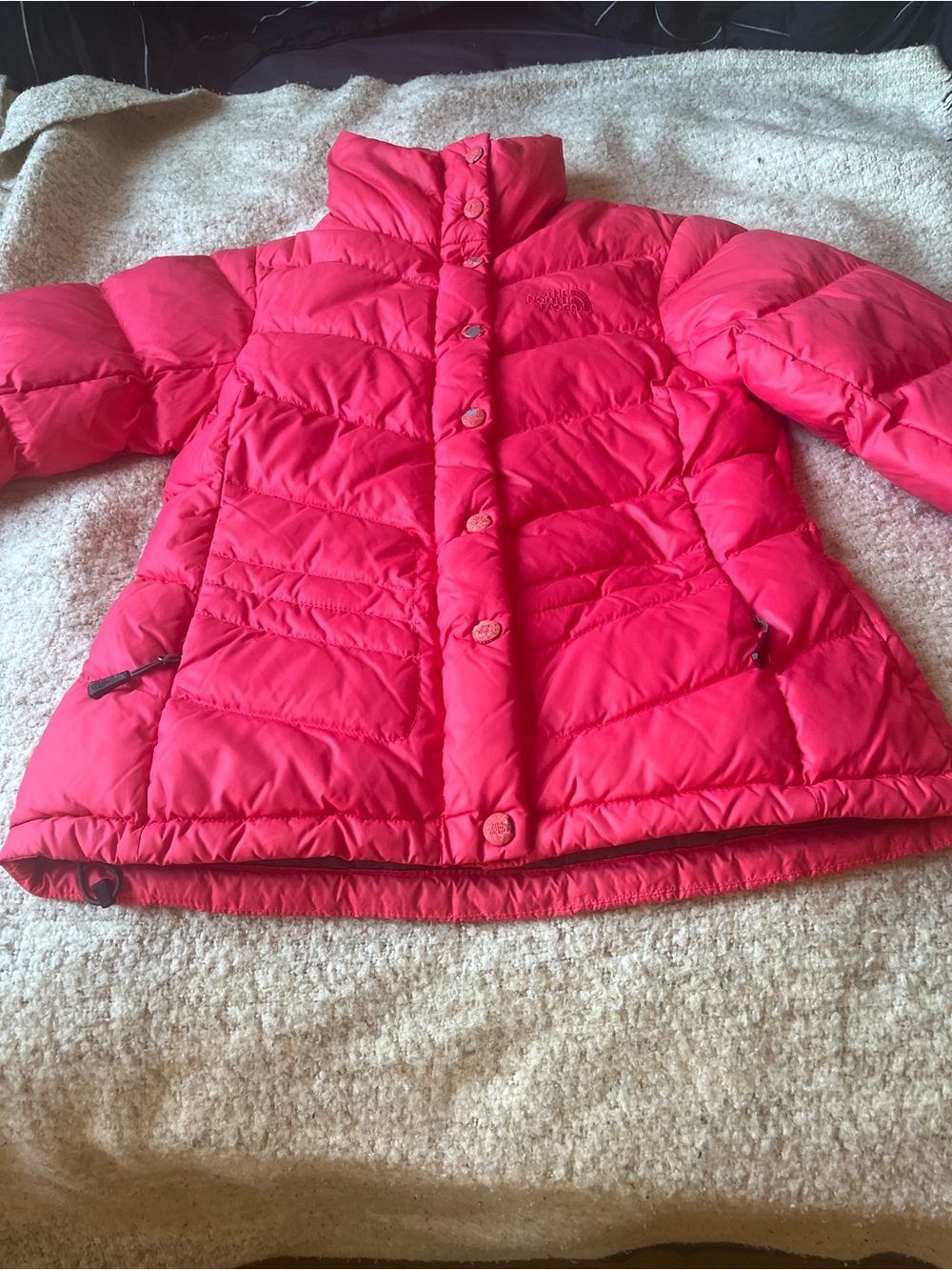 The North Face Women's Red 700 Puffer Jacket